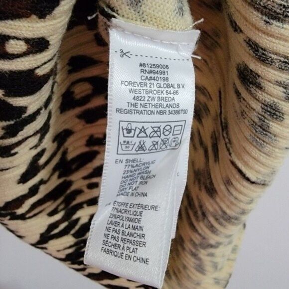 Forever 21 Leopard Animal Print Boat Neckline Cream Brown Black Size Small - Picture 4 of 8